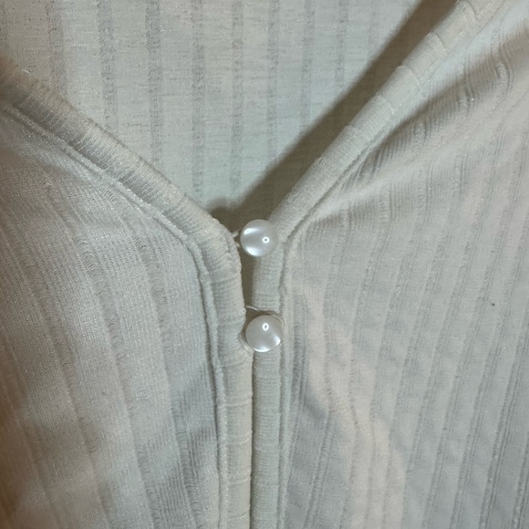 H&M Divided White Ribbed Long Sleeve Crop Top XS Fitted Cardigan - Picture 2 of 4